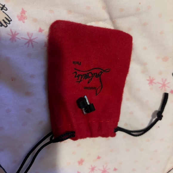 Christian Louboutin Blush Patent Heels - Picture 5 of 7